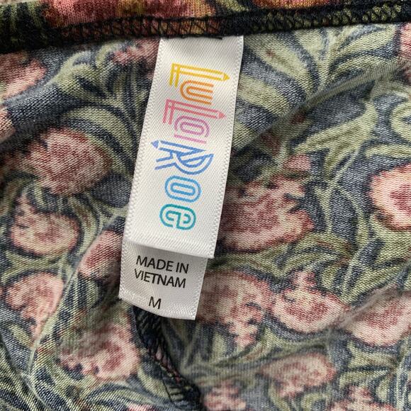 LulaRoe Womens Top Blouse Sweater Medium Floral Knit Pullover Short Sleeve Tunic - Picture 7 of 8